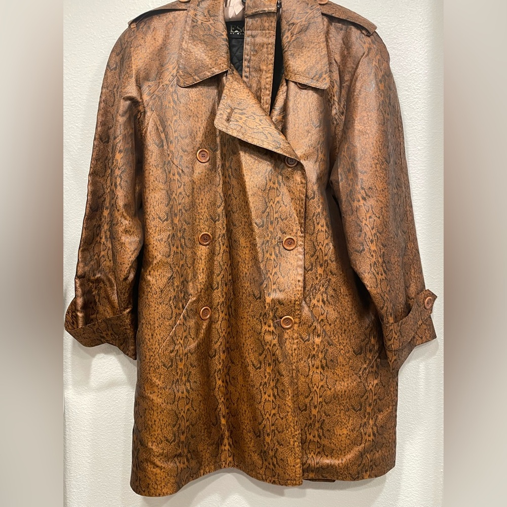 NWOT ESCADA Vintage Leopard Cheetah Print Long Trench Belted Jacket Coat Sz 36